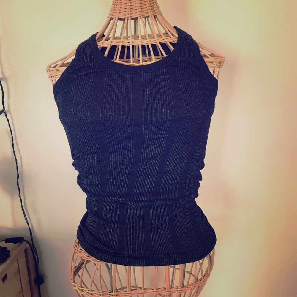 Athleta 🏃🏽‍♀️Racerback Vertical Striped Shirt